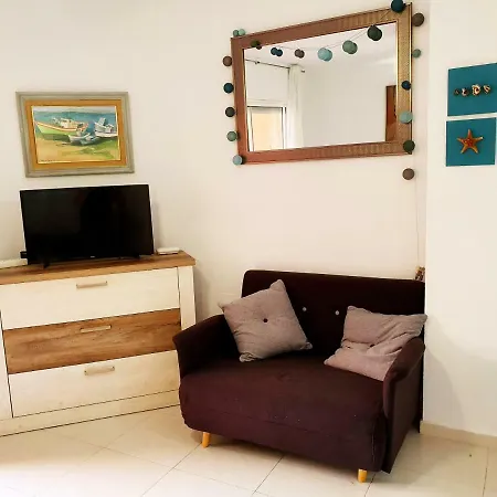Cozy Studio In شقة تورّيفيِخا